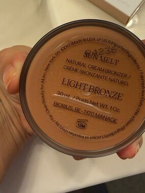Saie Sun Melt Bronzer —Light Bronze